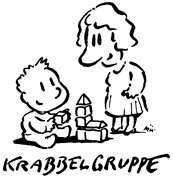 Ein Kind spielt mit Bauklötzen während eine Mutter zusieht.